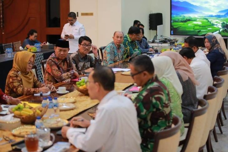 Gubernur Lampung