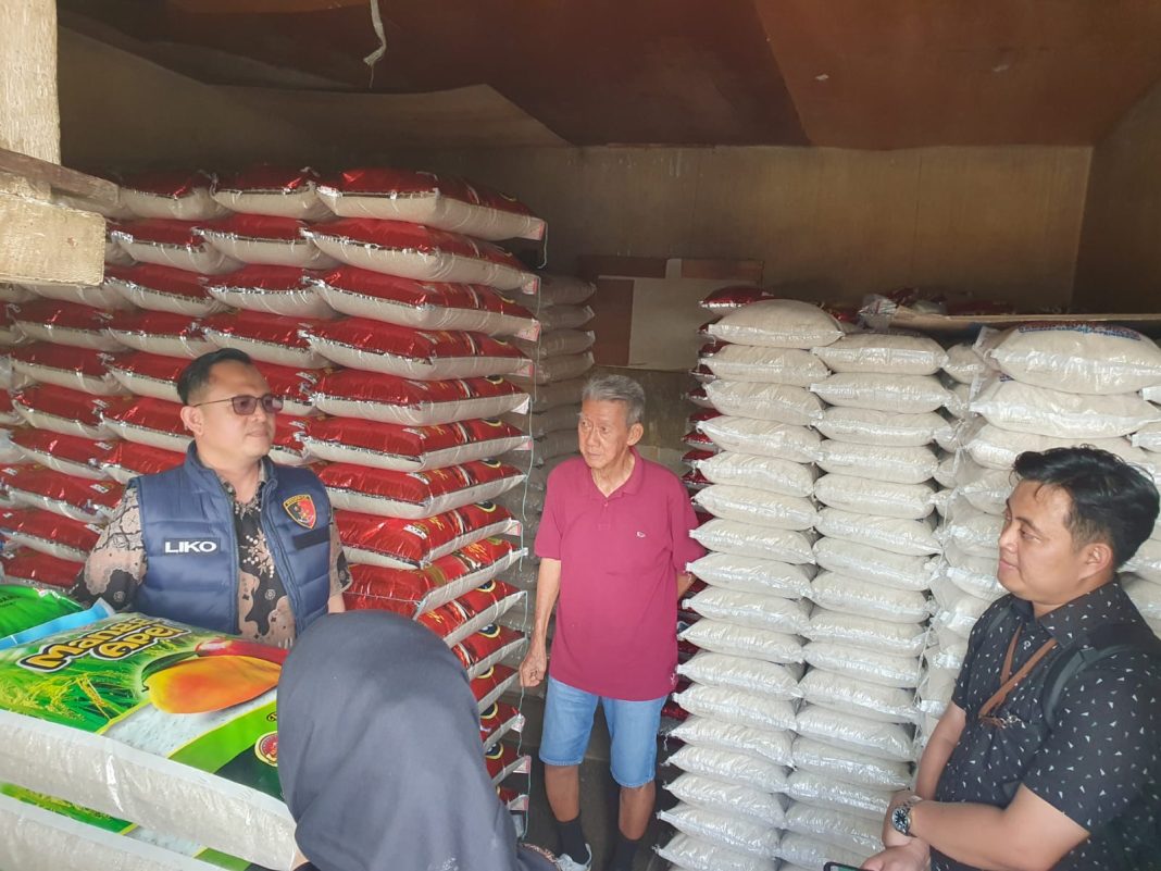 Pengawasan Harga Beras di Bandar Lampung, Tim Satgas Pastikan Seluruh Pedagang Patuh HET