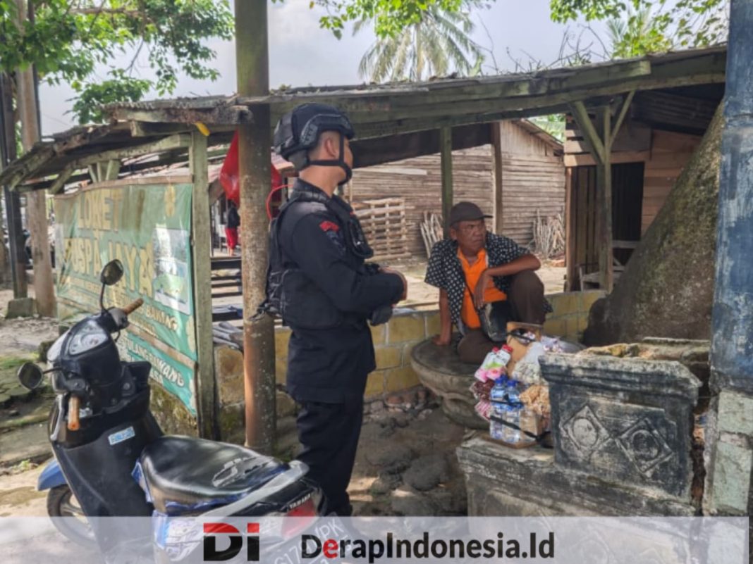 Brimob Lampung Gelar Patroli Dialogis Antisipasi Gangguan Kamtibmas di Tulang Bawang