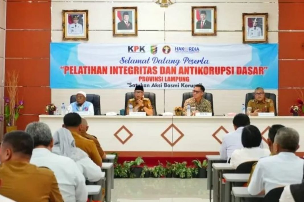 Gubernur Rahmat Mirzani Djausal membuka Pelatihan Integritas dan Anti Korupsi