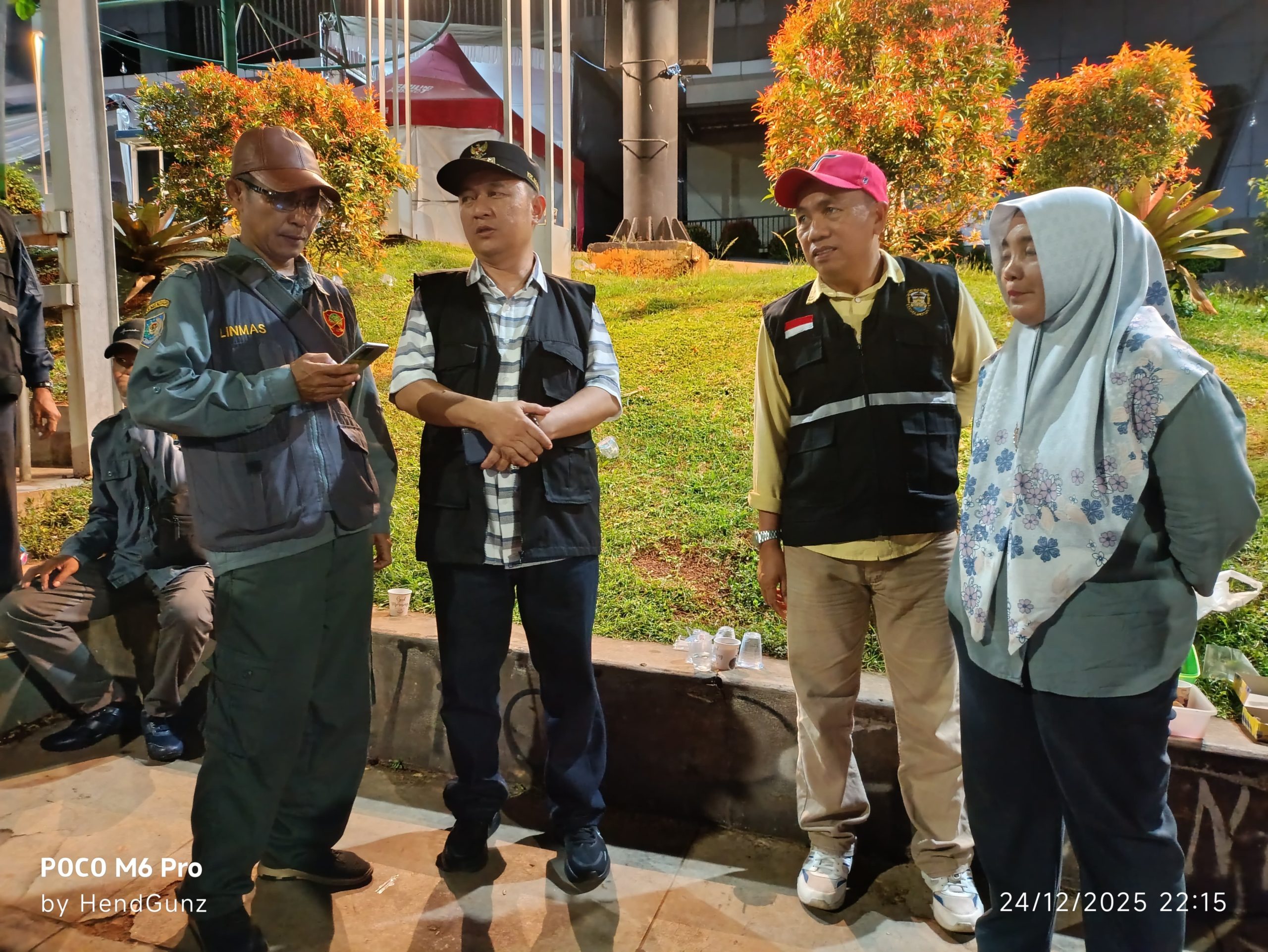 Lurah Rajabasa Nunyai Bersama Seluruh Kaling, RT dan Linmas Lakukan PAM Malam Natal, Pastikan Perayaan Nataru 2025-2026 di Wilayahnya Kondusif