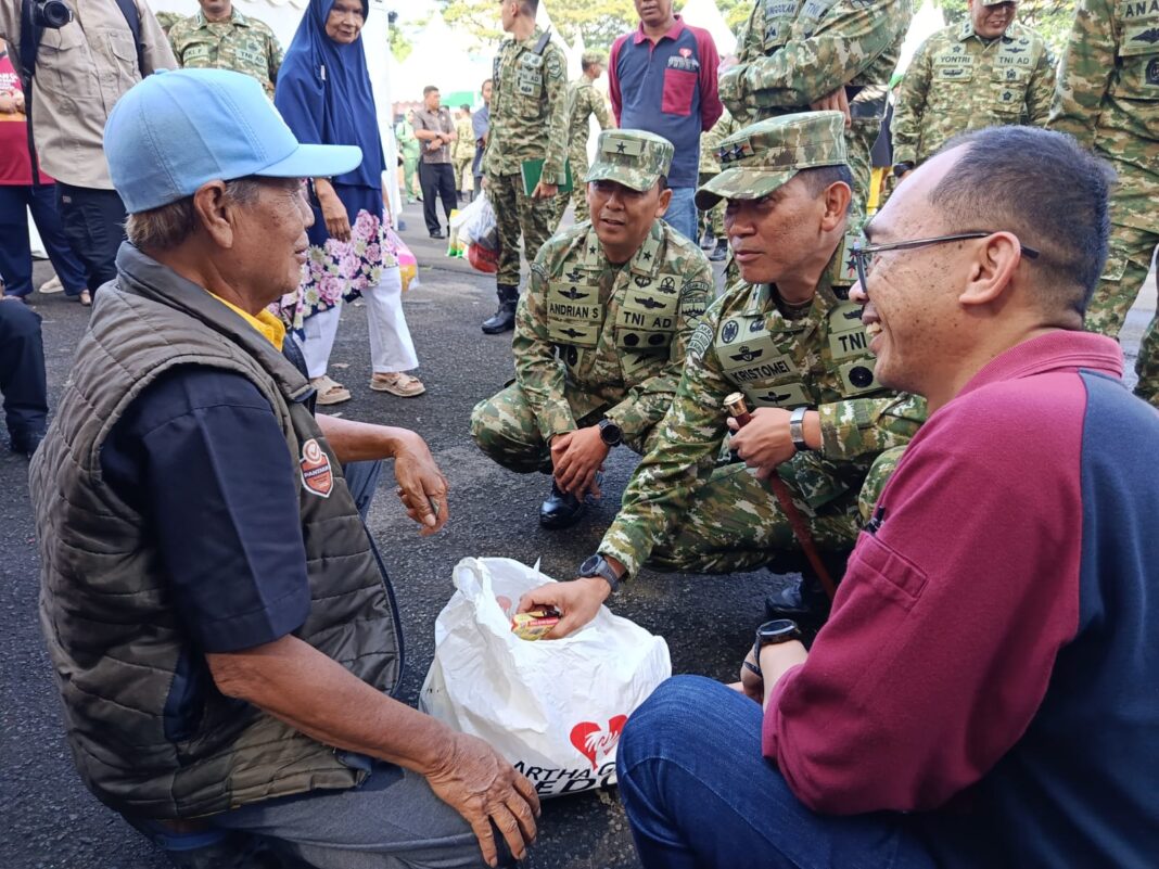 Bazar Ramadhan Kodam XXI/Radin Inten di Serbu Warga