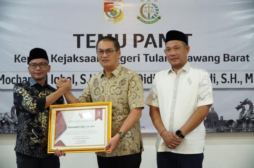Sinergi dan Haru Warnai Temu Pamit Kajari Tubaba