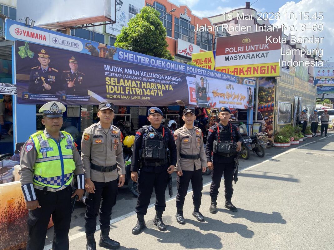 Personel Satbrimob Polda Lampung Patroli Dialogis Operasi Ketupat Krakatau 2026