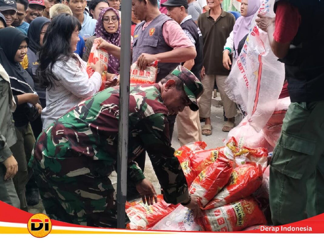 Serka Sunarya, Babinsa Kelurahan Jagabaya I Sigap Bantu Warga Terdampak Banjir