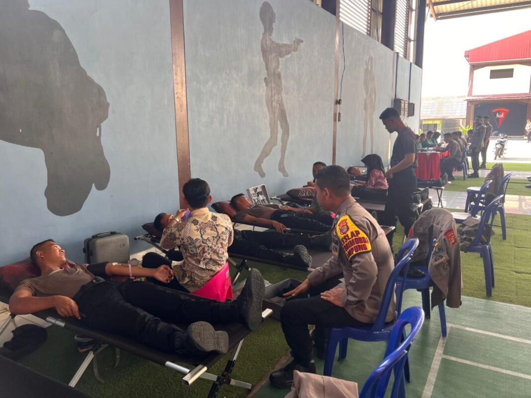 URGENT : Donor Darah Dari Satuan Brimob Bantu Penuhi Kebutuhan Stok Darah A+ dan O+