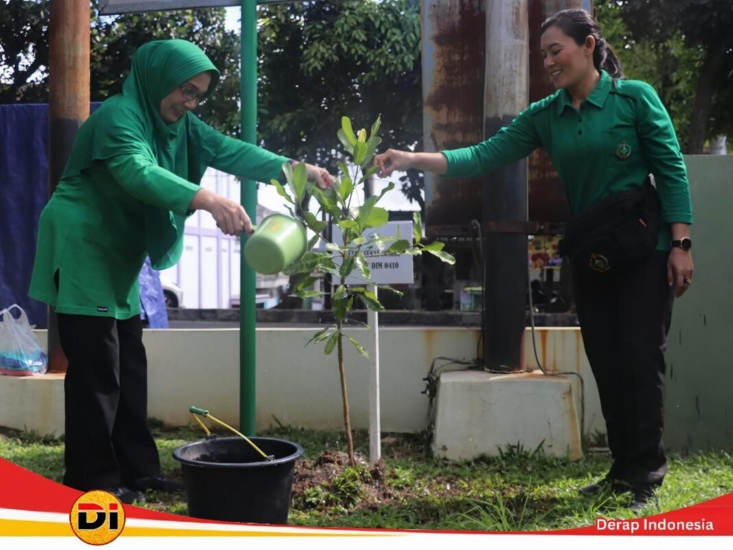 HUT ke-80 Persit Kartika Chandra Kirana,Persit KCK Cabang XXX Dim 0410 Koorcab Rem 043 PD XXI/Radin Inten Gelar Gerakan Menanam Pohon