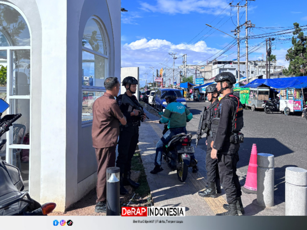 Detasemen Gegana Satbrimob Polda Lampung Tingkatkan Kondusivitas Wilayah Melalui Patroli Dialogis