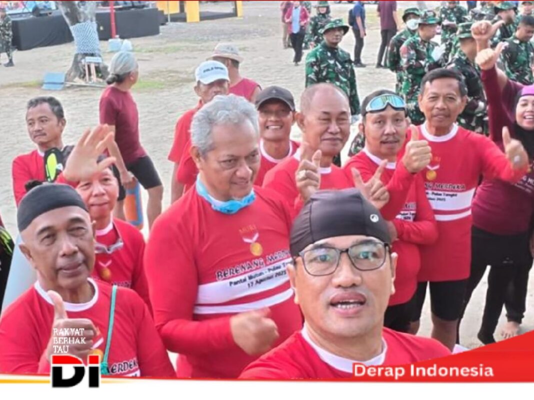 Tindak Lanjuti Arahan Presiden, Kodam XXI/Radin Inten Kerahkan Gerakan Bersih Laut Pesisir Pantai Pasir Putih
