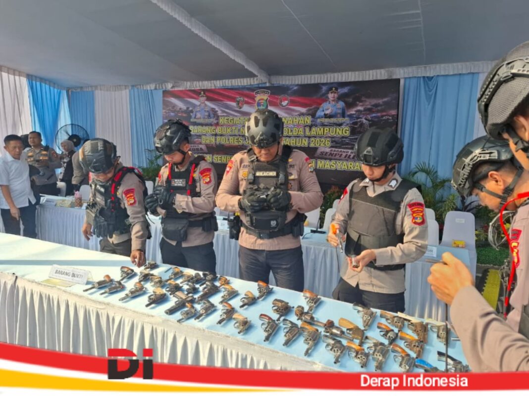 Satuan Brimob Polda Lampung Amankan Pemusnahan Ratusan Senjata Api Rakitan dan Amunisi Serahan Masyarakat