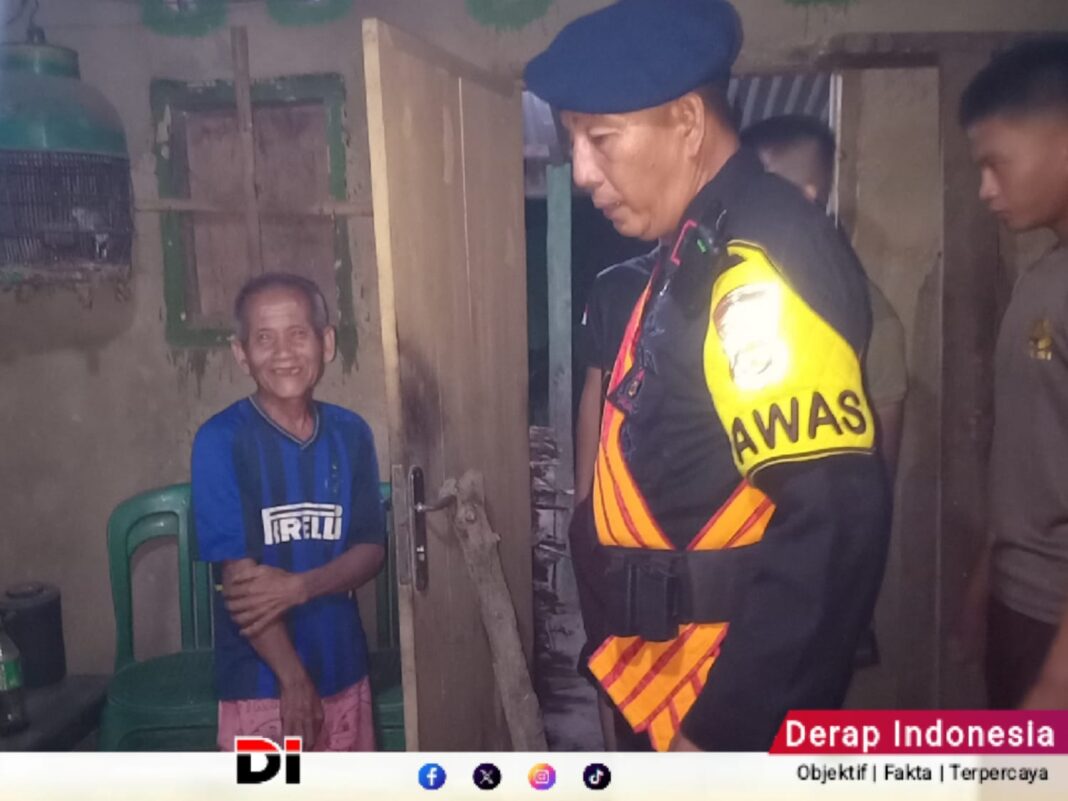 Respon Cepat Personel Batalyon B Pelopor Berhasil Bantu Padamkan Kebakaran Rumah Warga di Lampung Tengah