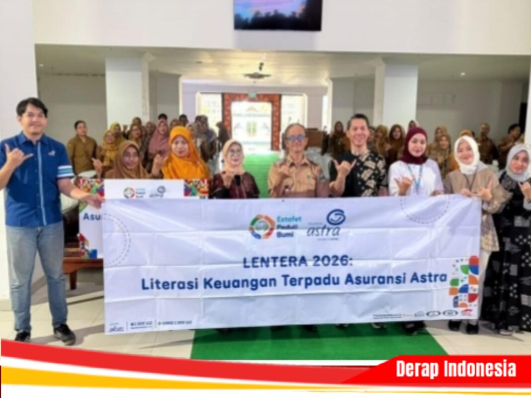 OJK Bersama Pemkab Pesibar Wujudkan Inklusi Keuangan Nyata : 150 Guru Dan Tenaga Pendidik Terima Polis Asuransi Jiwa