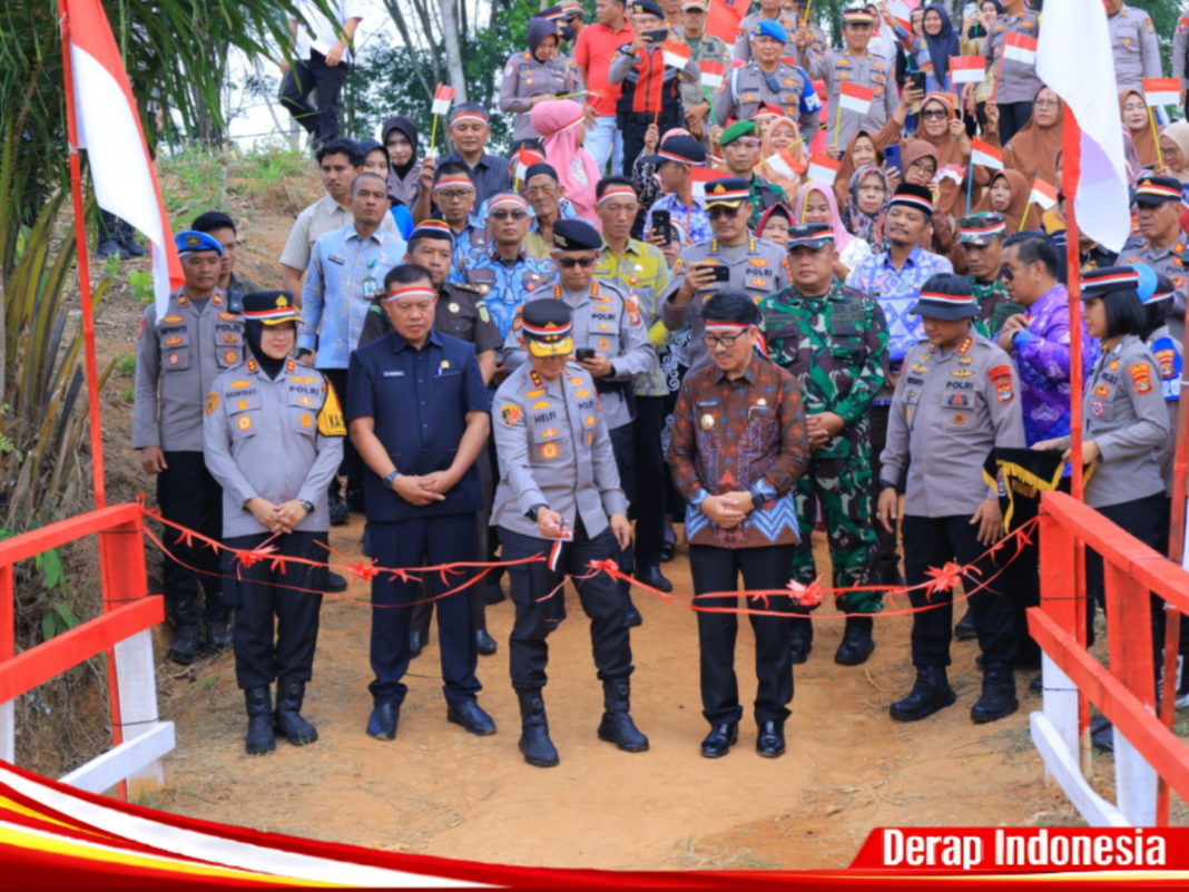 Dukung Peningkatan Ekonomi Masyarakat, Kapolda Lampung Resmikan Jembatan Merah Putih Presisi