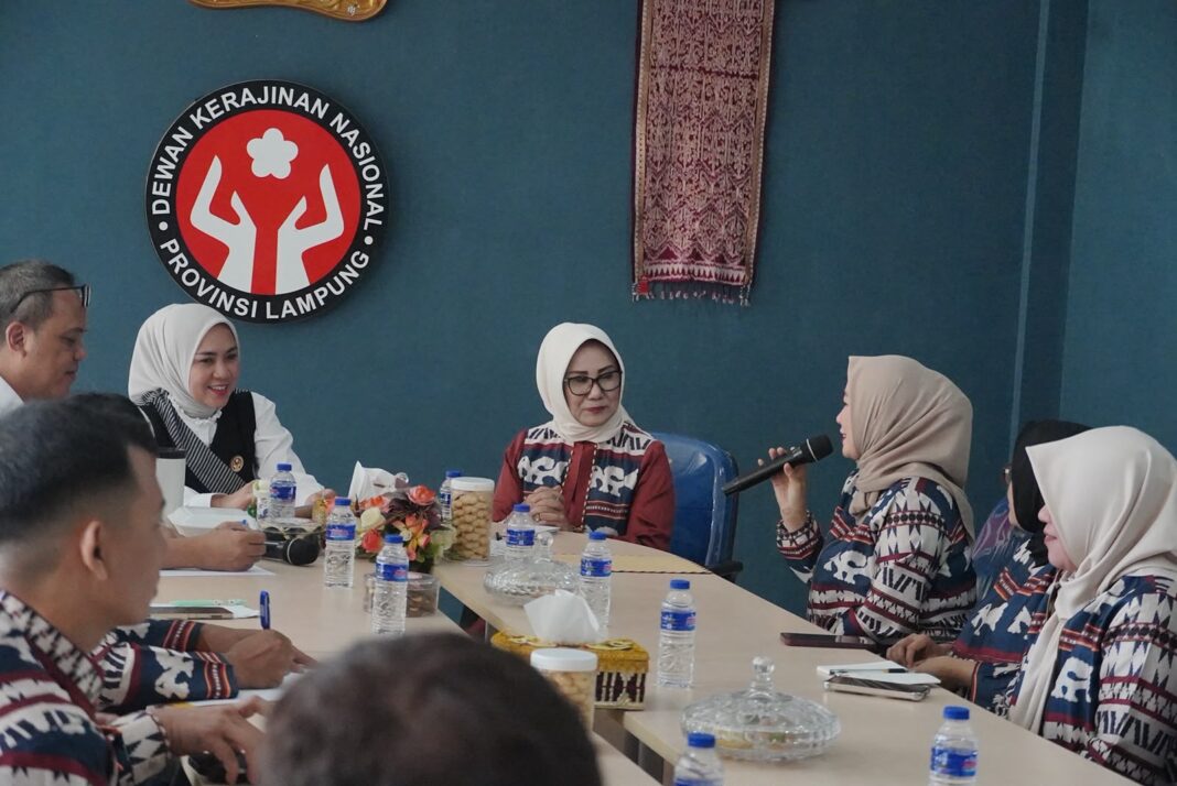 Ketua Dekranasda Provinsi Lampung Dukung Lampung Fashion Tendance Jadi Penggerak Industri Kreatif